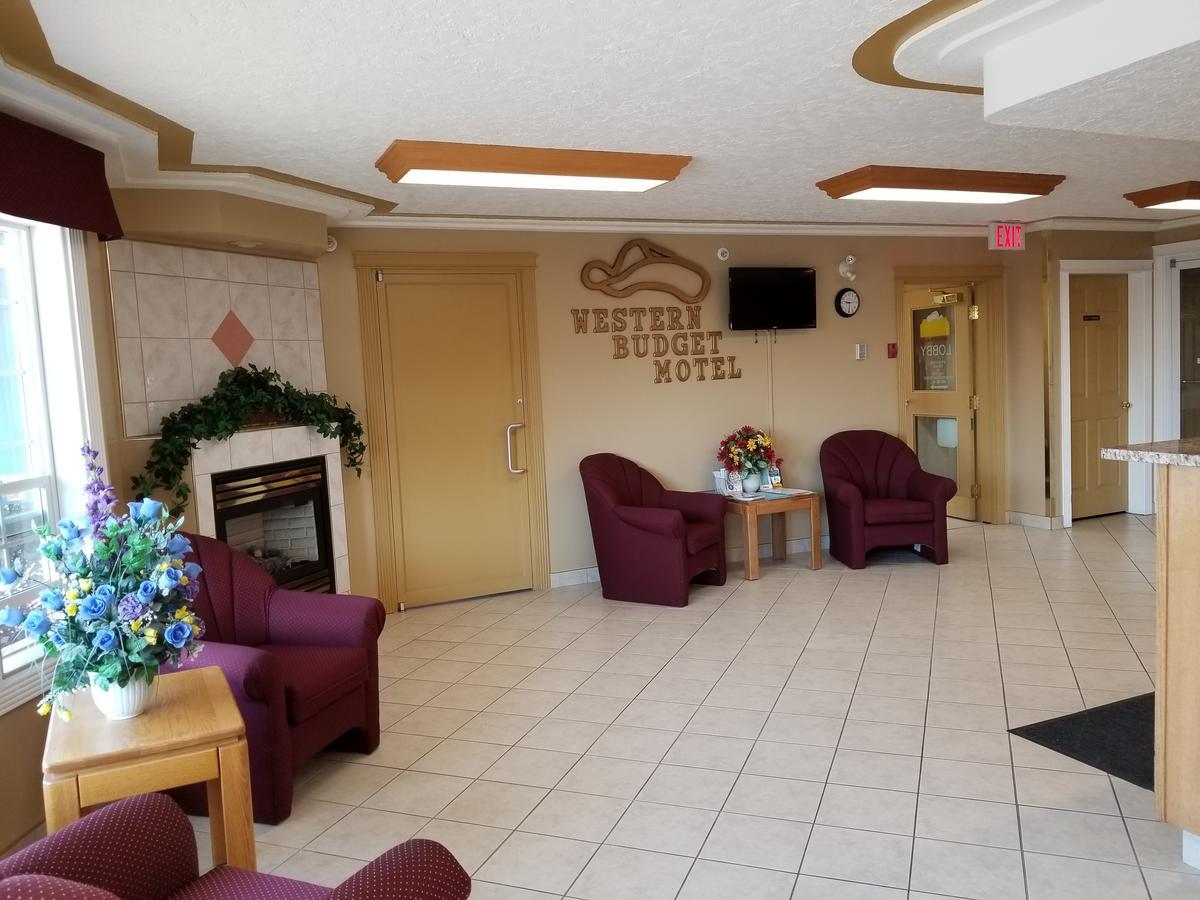 Western Budget Motel West Red Deer Exterior foto